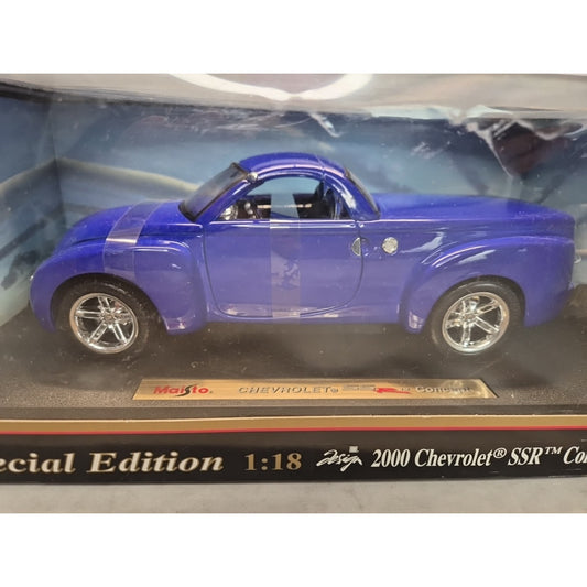 Maisto Special Edition 2000 Chevy SSR Concept Car Diecast Blue 1:18 31612
