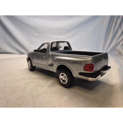 Maistro Diecast 1997 Ford F150 Pickup Silver Truck Doors Open