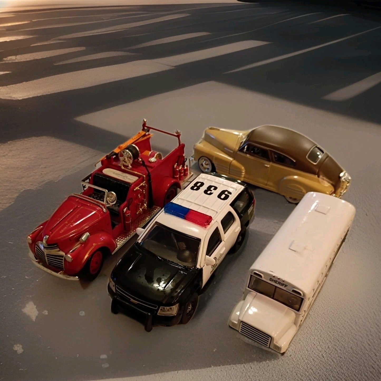 Tomahawk Diecast Starter 4 Pack Various Vehicles Police, Fire, Sheriff, Fleetlne