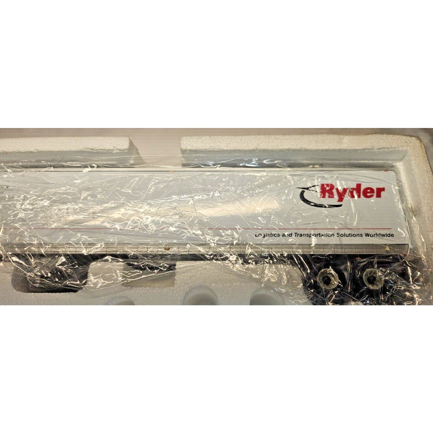 Tonkin Replicas Freightliner Ryder with 53' Dry van Trailer 1/53 Scale White