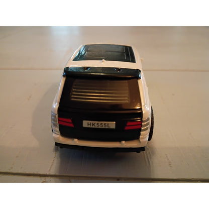2022 Range Rover SuV - 1:32 White
