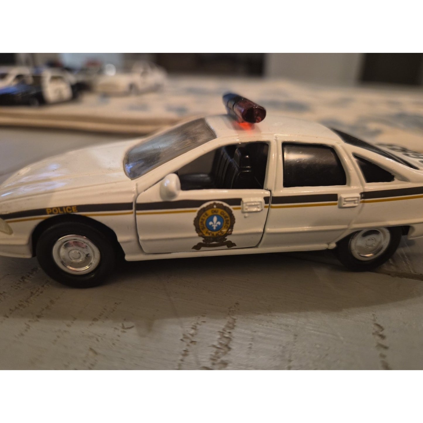 Road Champs - Quebec Police - Chevy Caprice - 1:43 - Loose