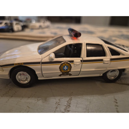 Road Champs - Quebec Police - Chevy Caprice - 1:43 - Loose