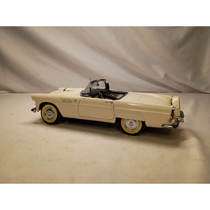 1956 Ford Thunderbird Convertible Colonial 1/24 Diecast Scale