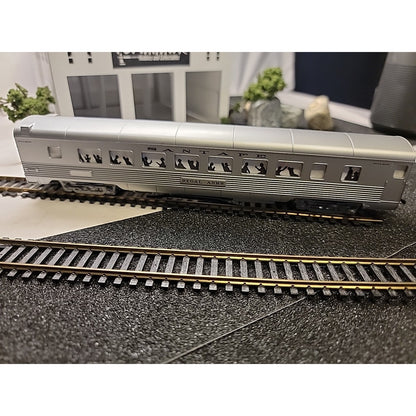 Life-Like HO Scale Santa Fe Regal Arms Pullman Illuminated Passenger Car
