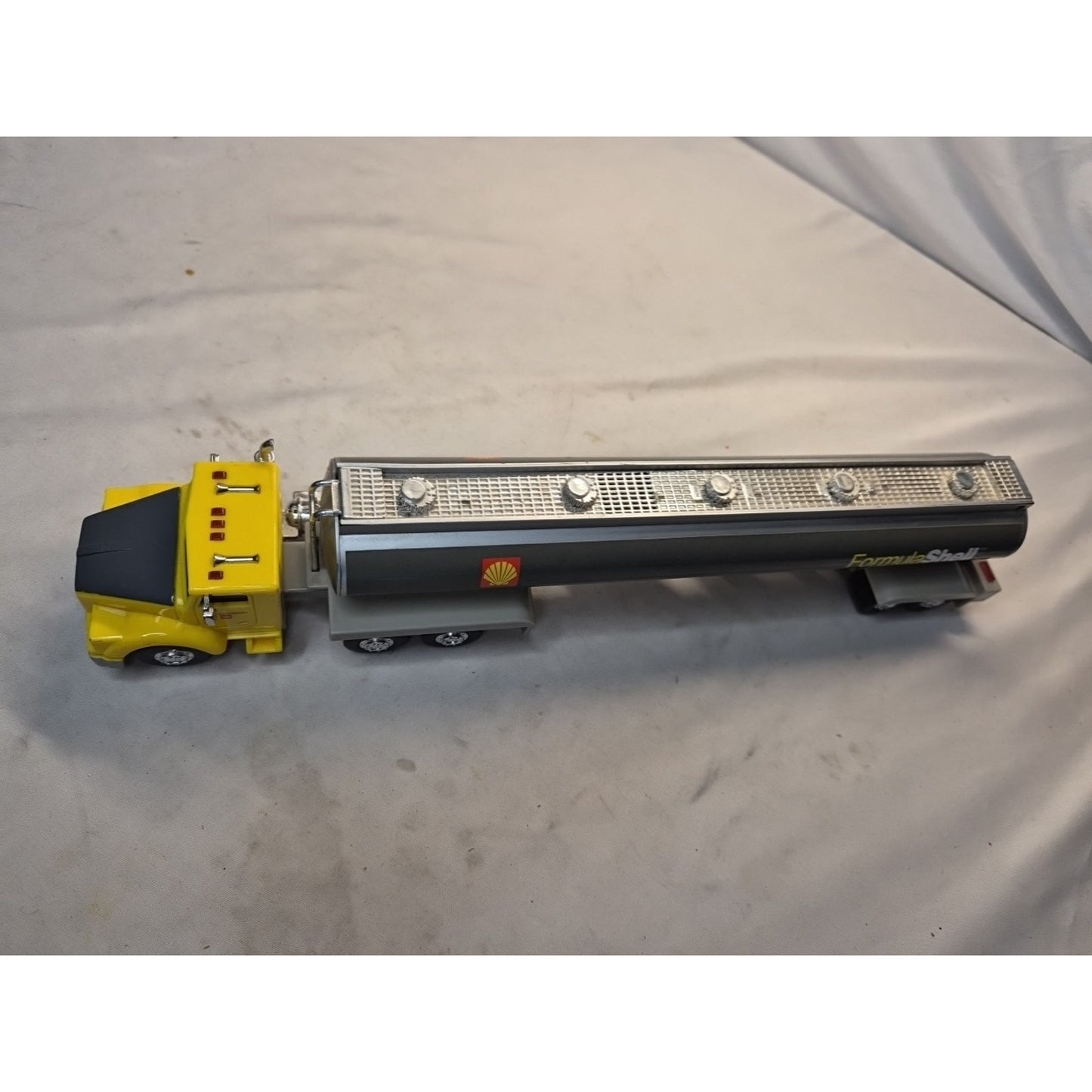 1994 SHELL | Silverado Toy Tanker Truck | Yellow Grey