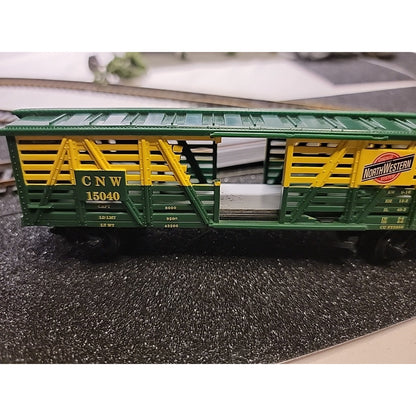 ho scale box cars lot (4) Used Missing Slide Door