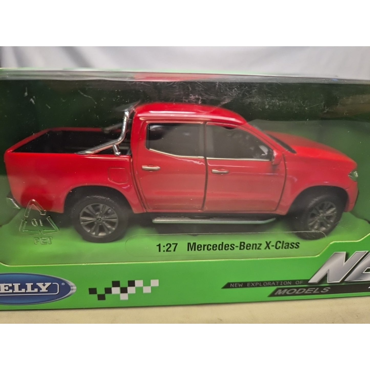 Welly - MERCEDES-BENZ X-CLASS (Red) Die Cast Model - Scale 1:27