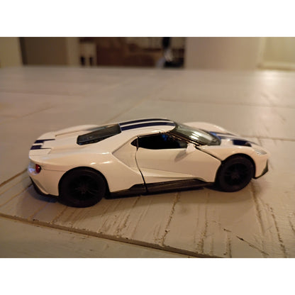 Kinsmart 2017 Ford GT 1:38 Diecast